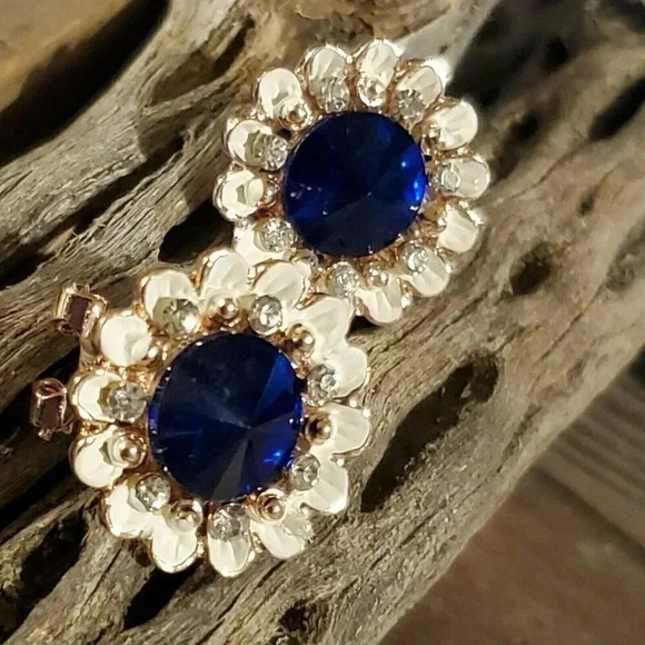 Lady Di Style Sapphire Blue Austrian Rivoli Crystal Earrings - Picture 10 of 12